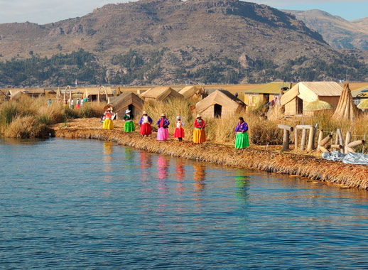Mejoras turísticas para una comunidad del Titicaca