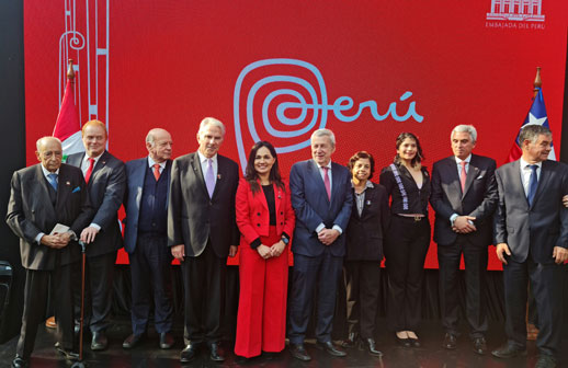 Conmemoración del aniversario de la independencia peruana en Santiago