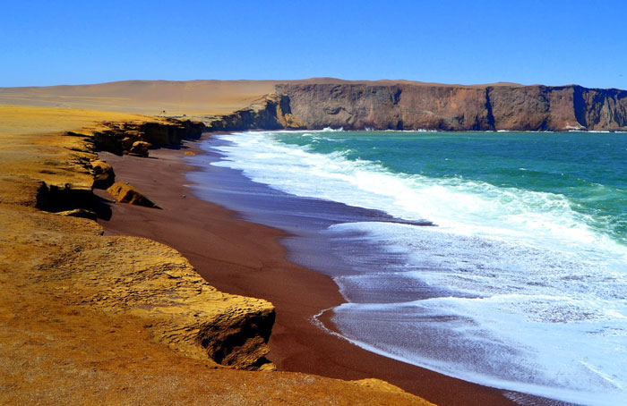Playa Roja de Paracas reconocida como maravilla natural por National Geographic