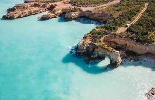 Anguilla rompe récord histórico de llegadas turísticas en 2025