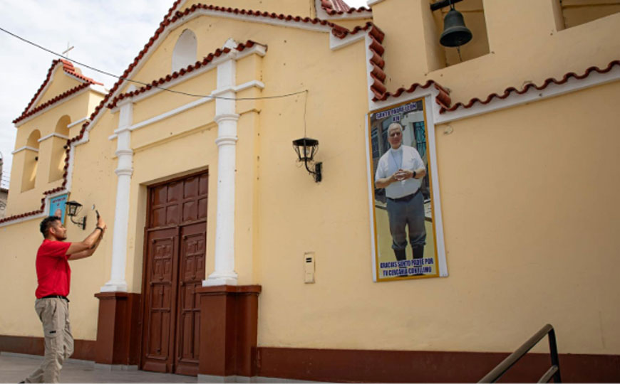 Turismo religioso en marcha: Ecuador analiza paquetes hacia Perú por la Ruta de León XIV