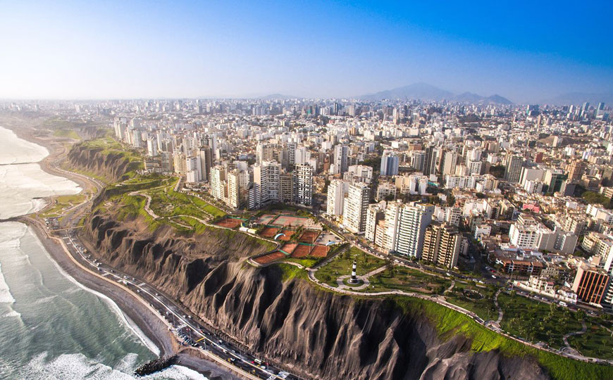 Hasta 700.000 personas al día: el fenómeno turístico que vive Miraflores