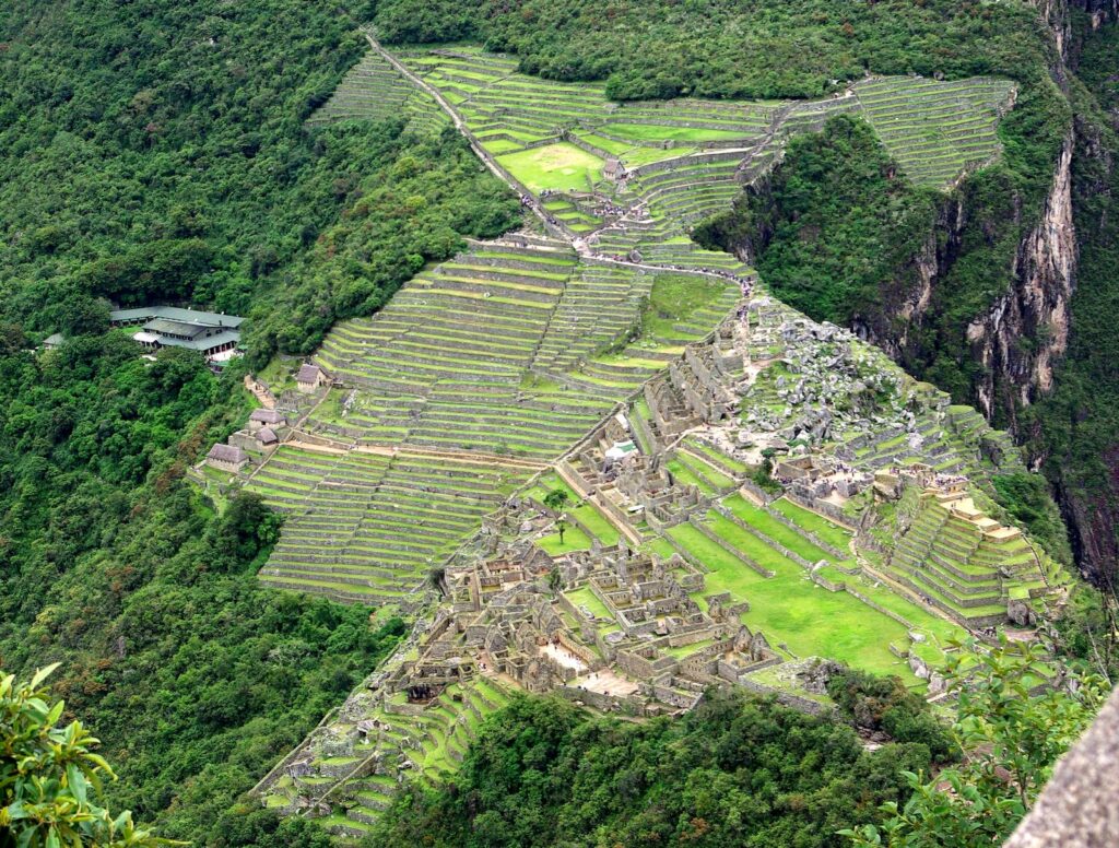 Vista completa de la Llaqta de Machupicchu desde el Huayna Picchu