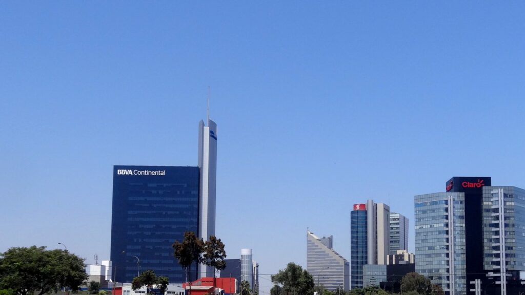 Edificios de oficinas del centro financiero de San Isidro, en Lima